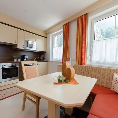 Apartment Apart Alpenerlebnis Langenfeld